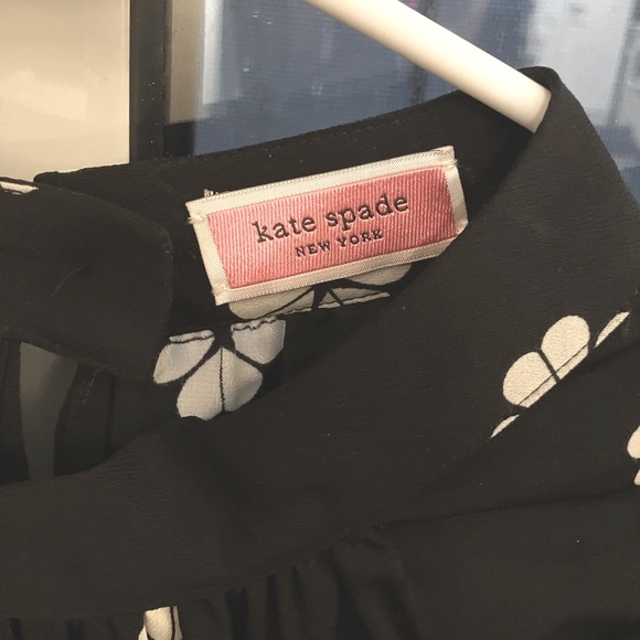 Kate Spade Clover Long-sleeved Toss Blouse in Black with White Blossoms - Picture 7 of 8